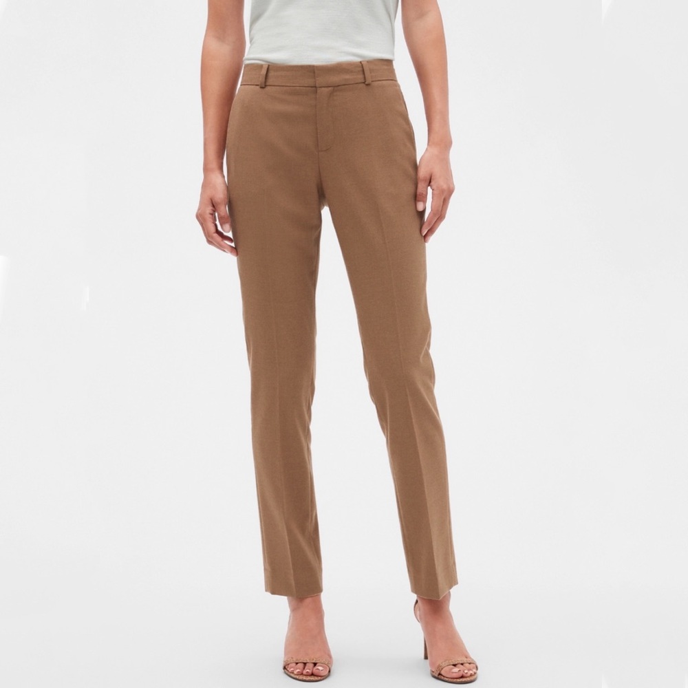 Banana Republic Curvy Ryan Slim Straight-Fit Pant in Camel